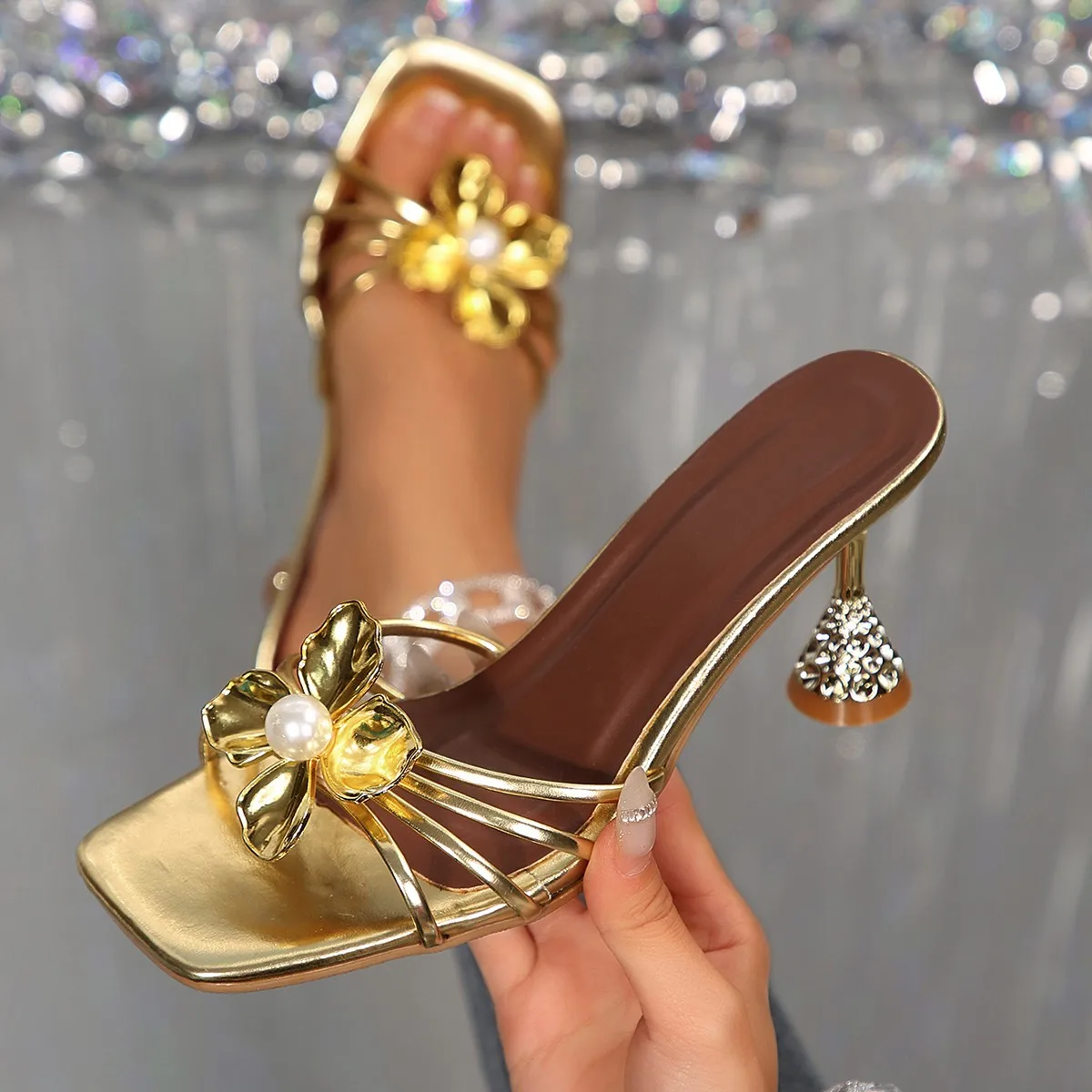 Summer Clothing Items - Sandalias Vintage de Metal con Flores